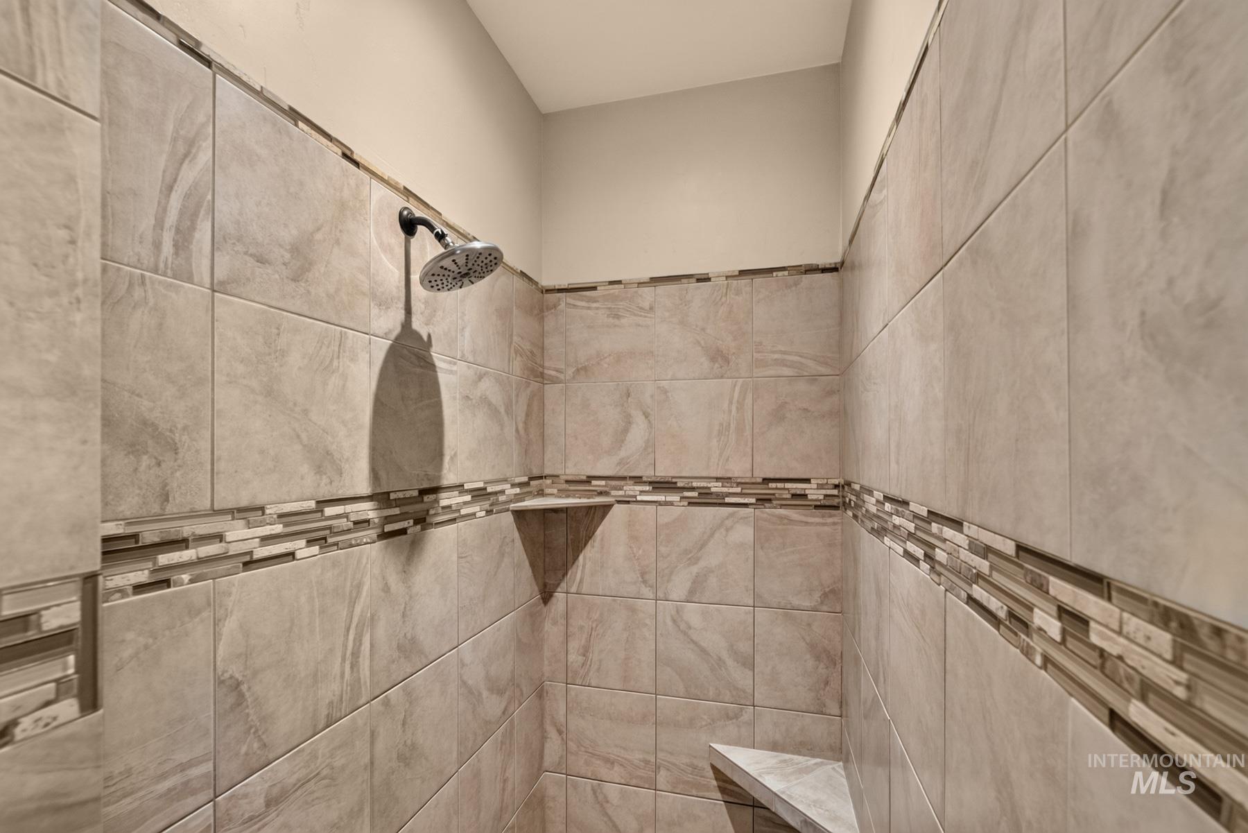 1424 W Raelin Drive Property Photo 14