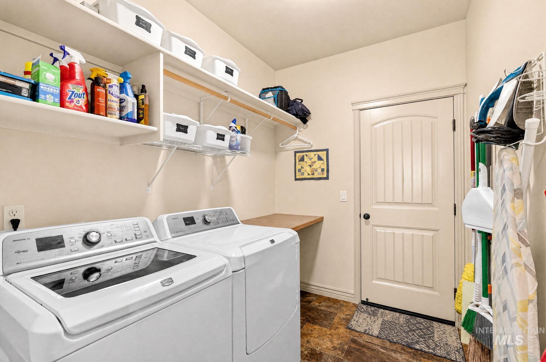 1424 W Raelin Drive Property Photo 19