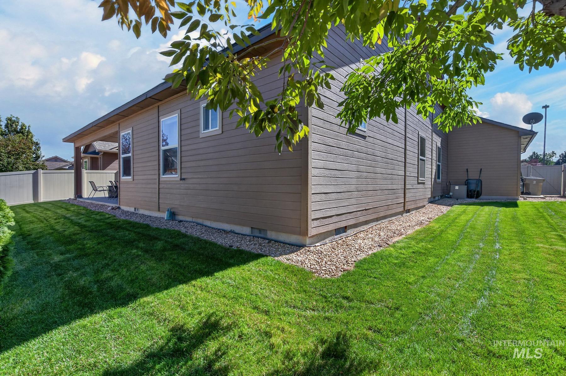 1424 W Raelin Drive Property Photo 22