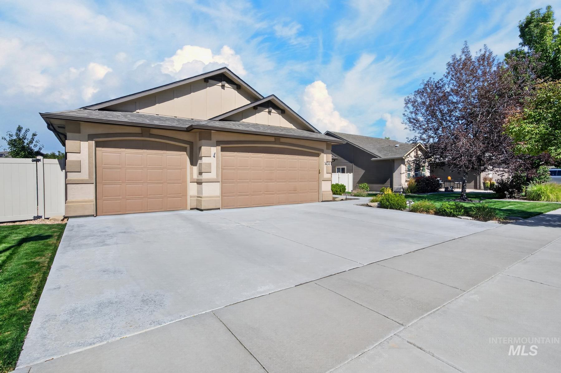 1424 W Raelin Drive Property Photo 35