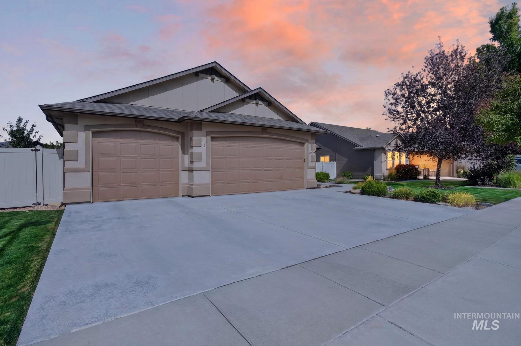 1424 W Raelin Drive Property Photo 37
