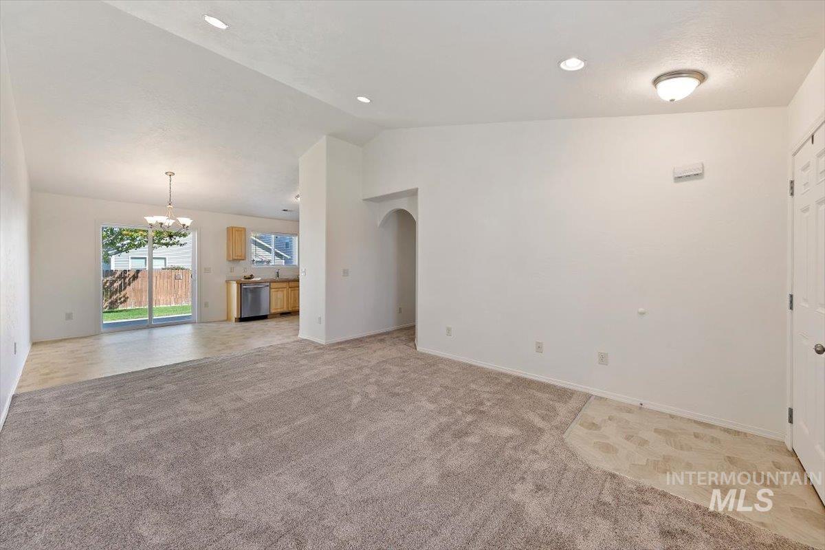 9746 W Bigwood Dr Property Photo 7