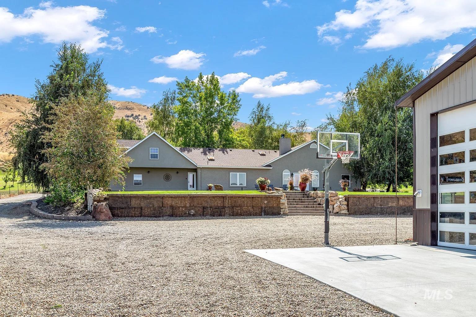 4430 Marvel Ln Property Photo 19