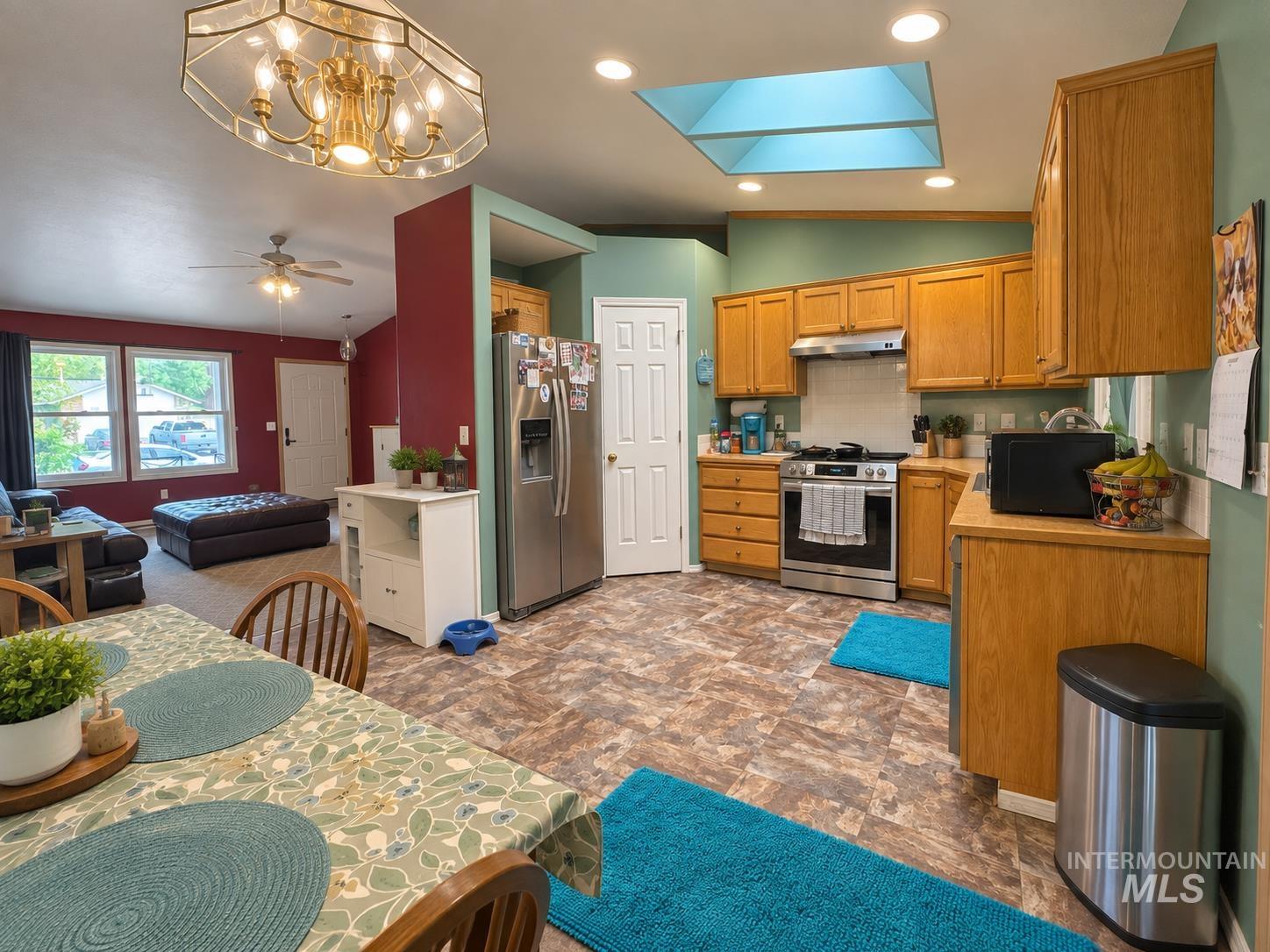 925 Poplar Drive Property Photo 15