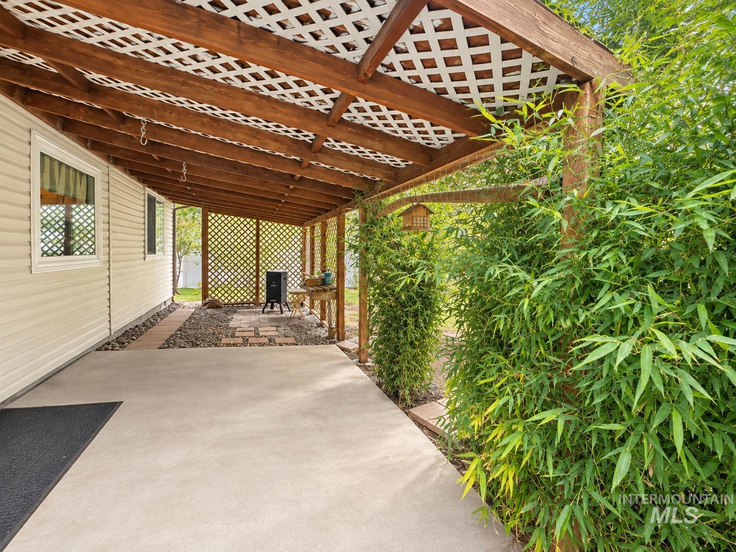 925 Poplar Drive Property Photo 39