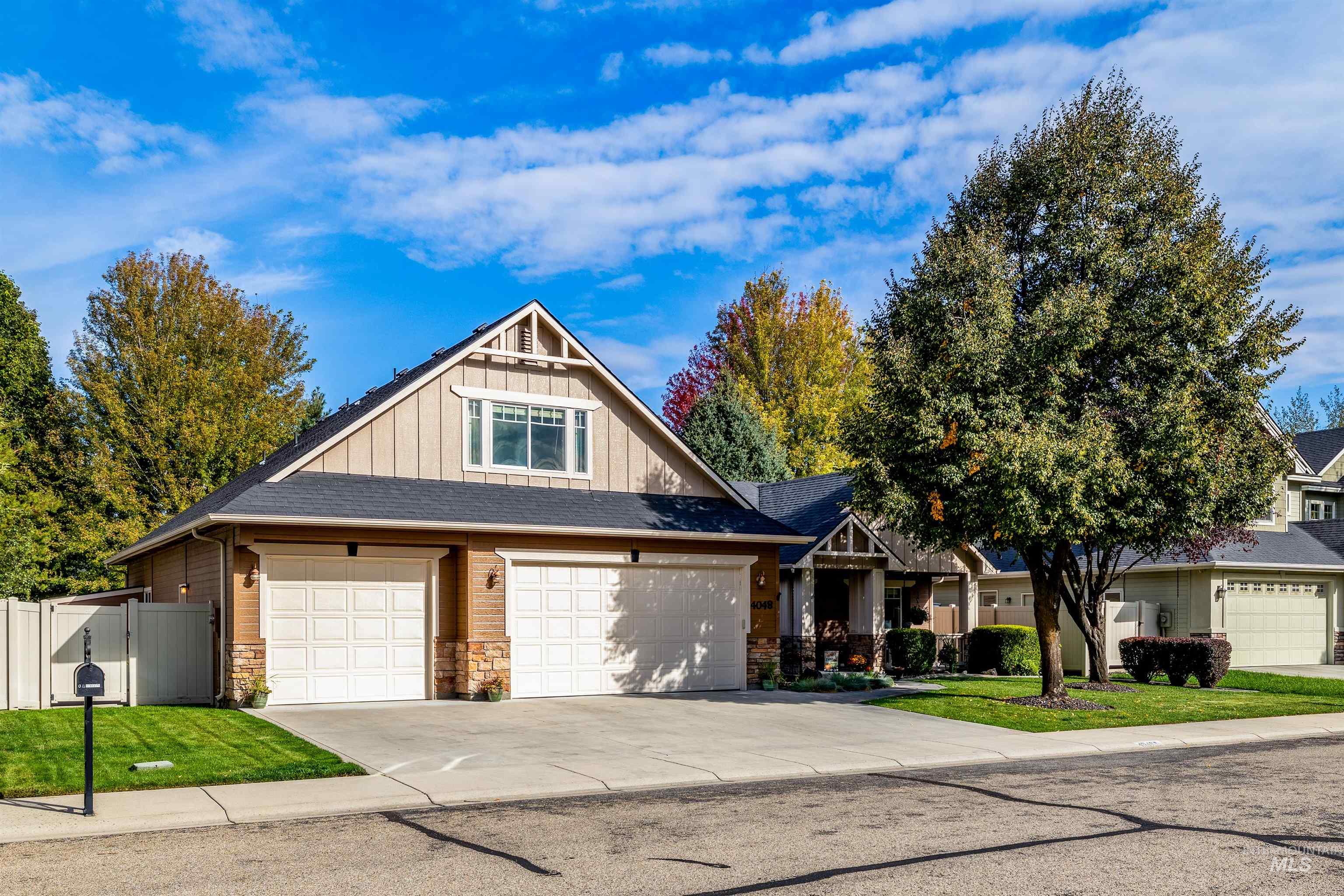 4048 N Tallgrass Ave Property Photo 1