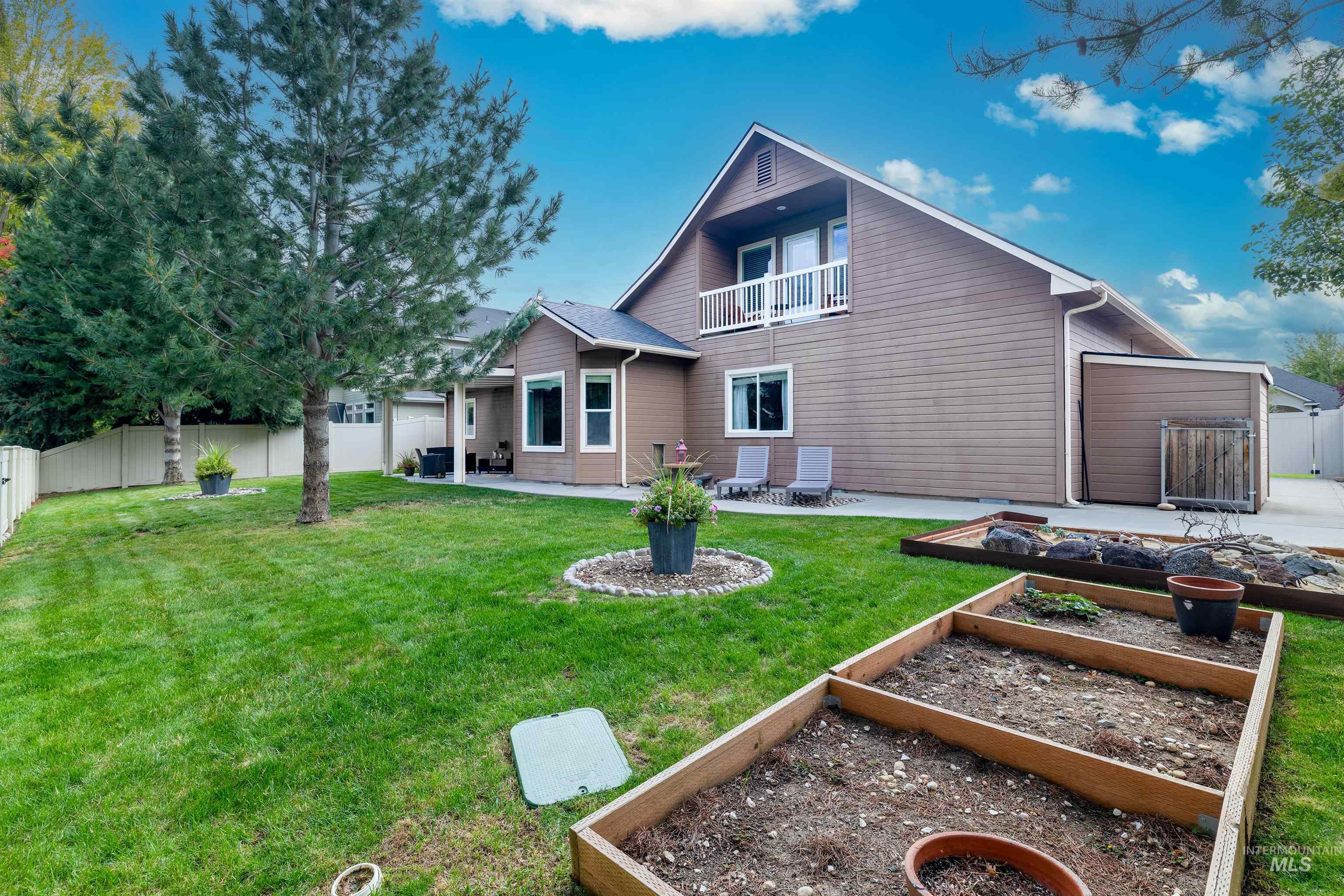 4048 N Tallgrass Ave Property Photo 33