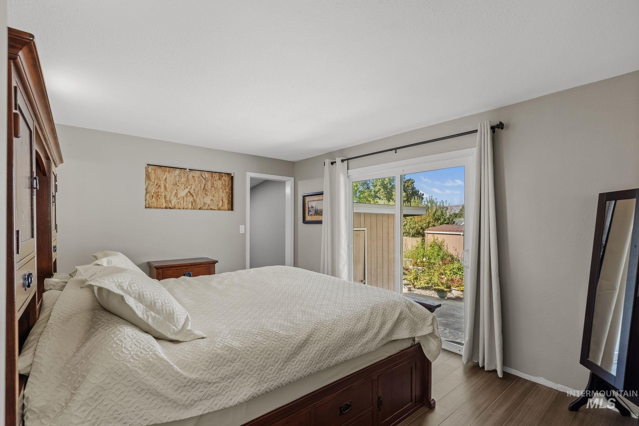 421 Park Drive Property Photo 16
