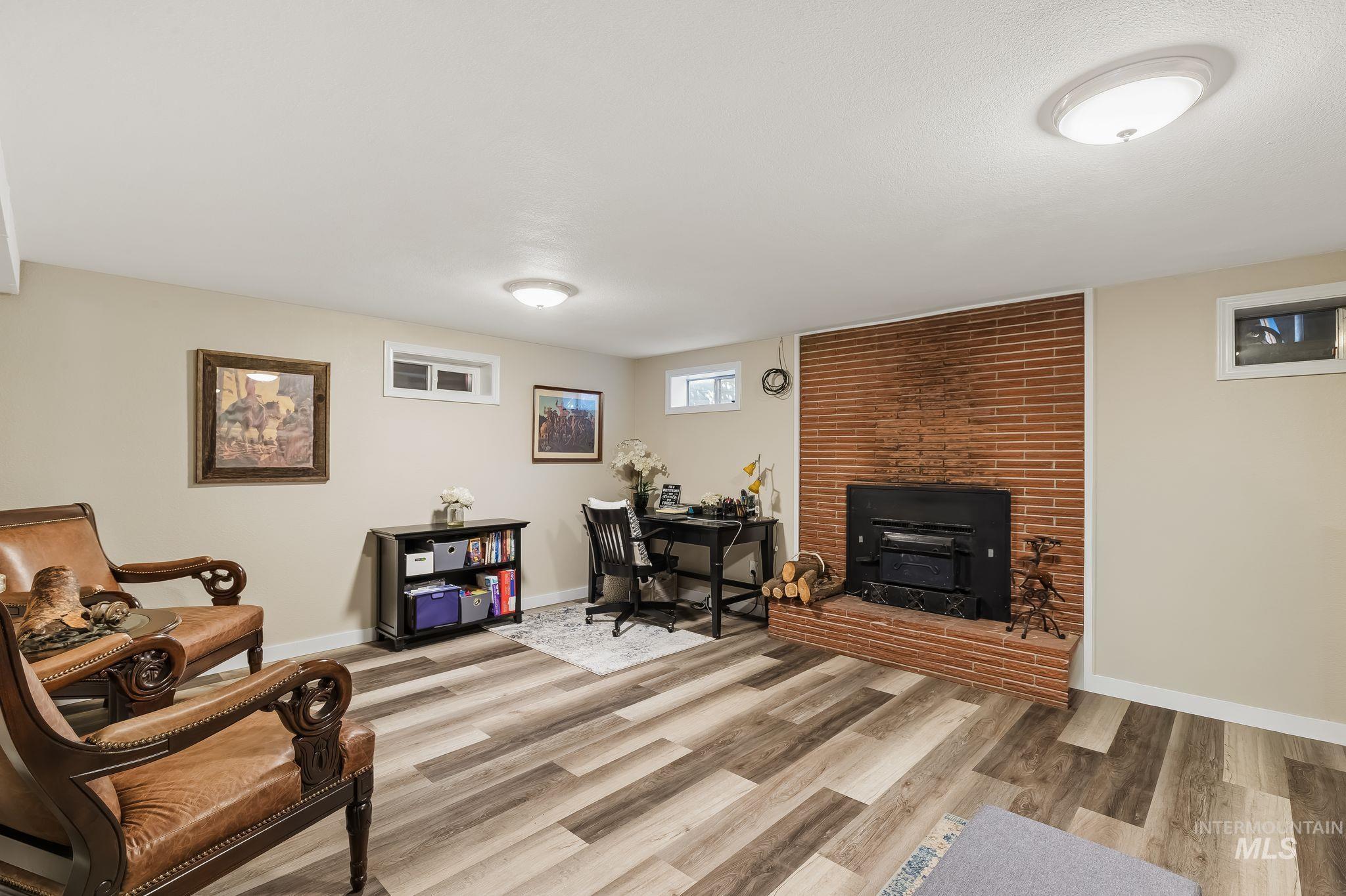 421 Park Drive Property Photo 28