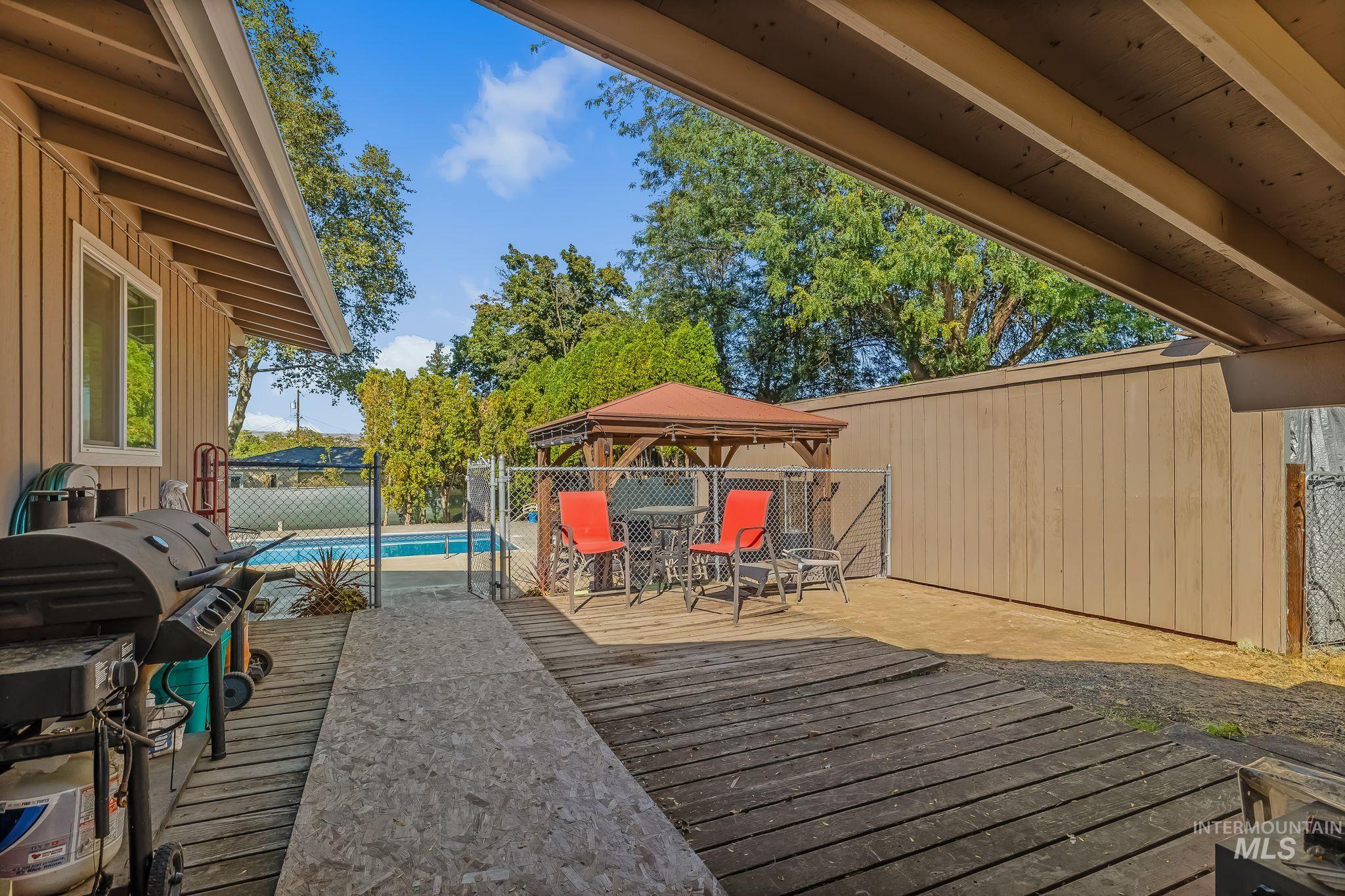 421 Park Drive Property Photo 31
