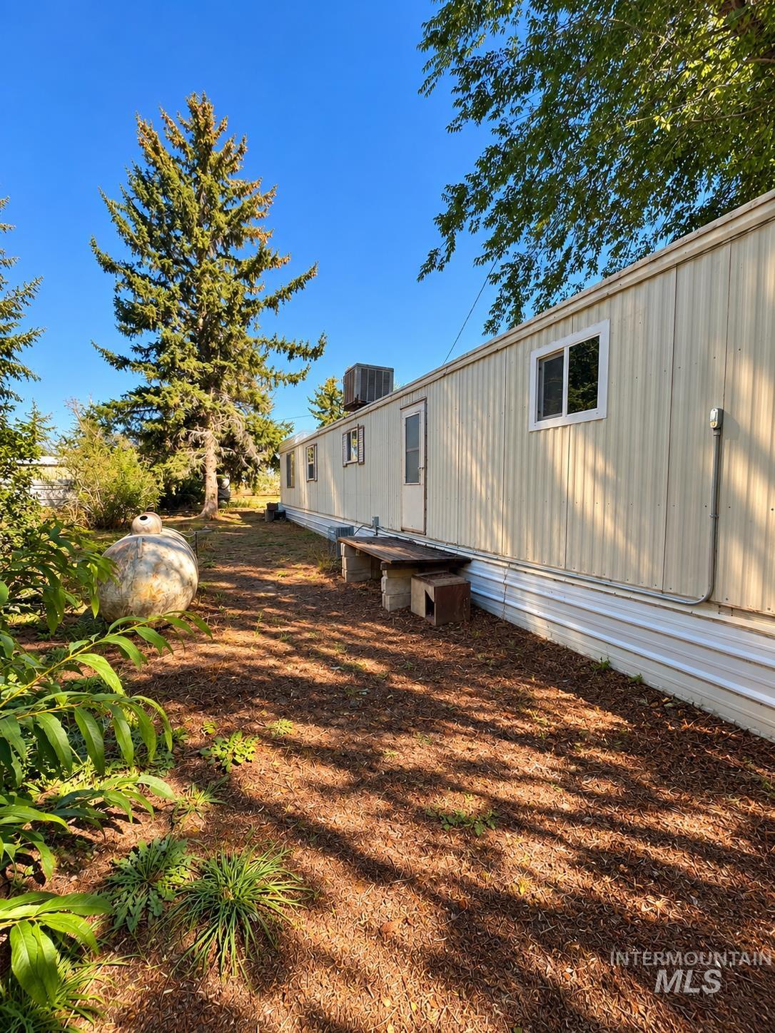 181 Hillcrest Rd (approx. 30 S 175 E) Property Photo 5
