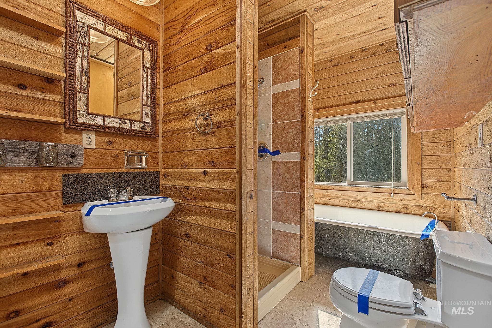 439 Main Street Property Photo 9