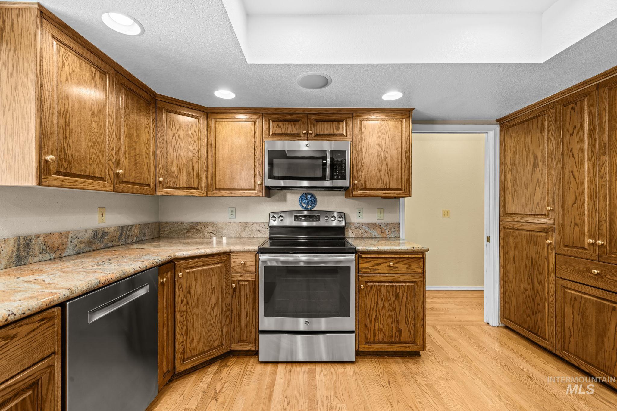 5053 N Fifeshire Pl Property Photo 13