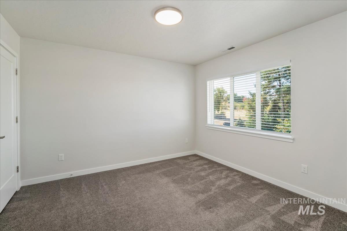 3242 S Annett Avenue Property Photo 31
