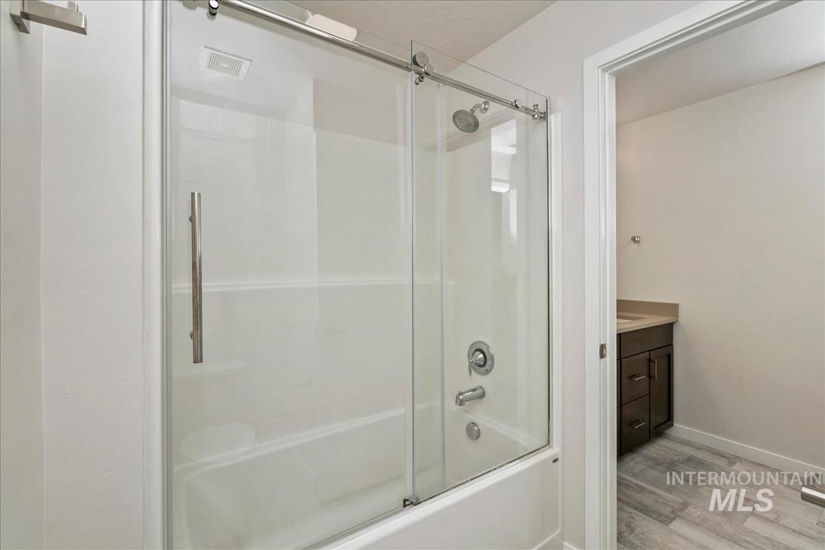 3242 S Annett Avenue Property Photo 38