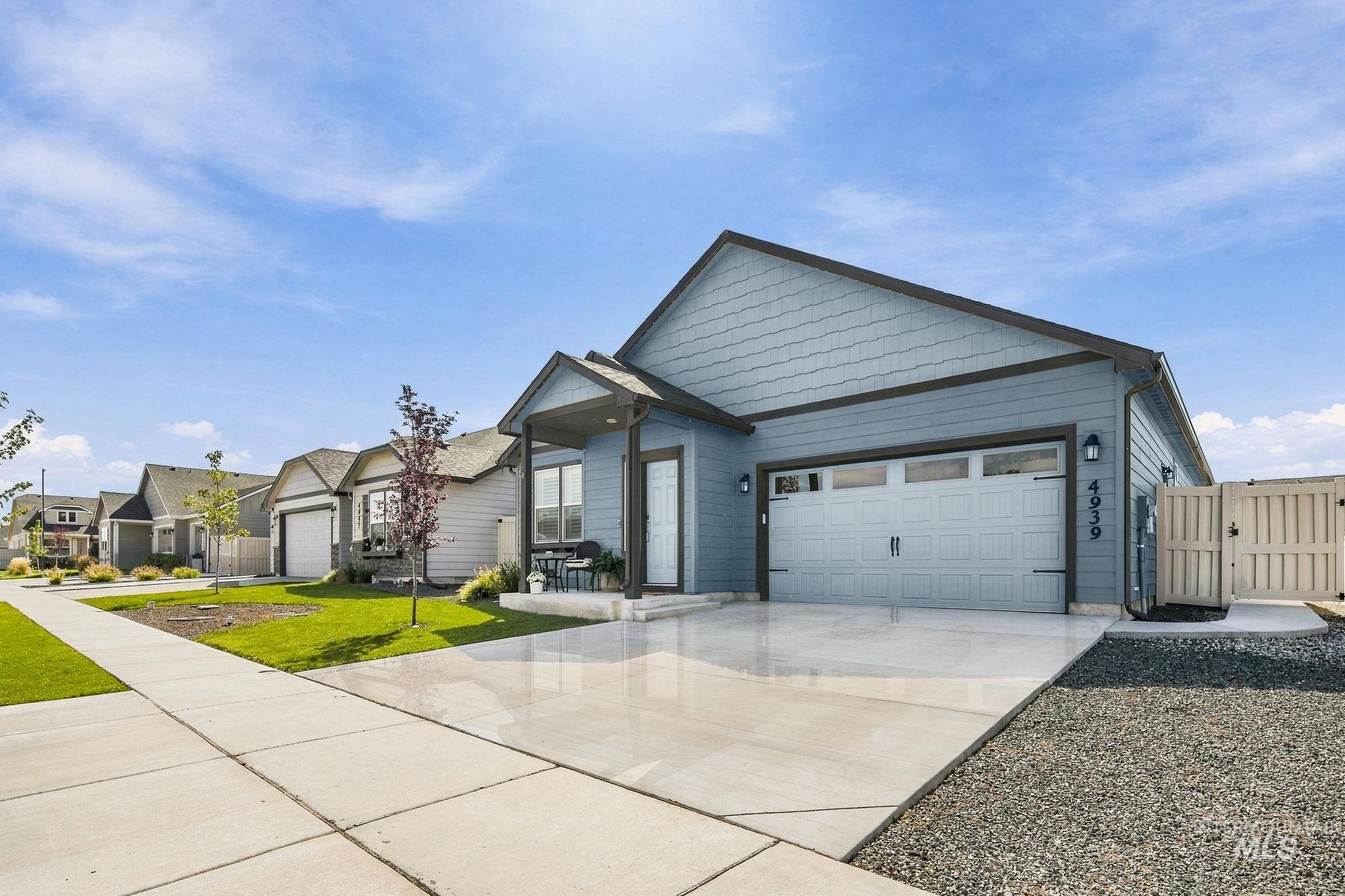 4939 E Patchwork Dr Property Photo 6
