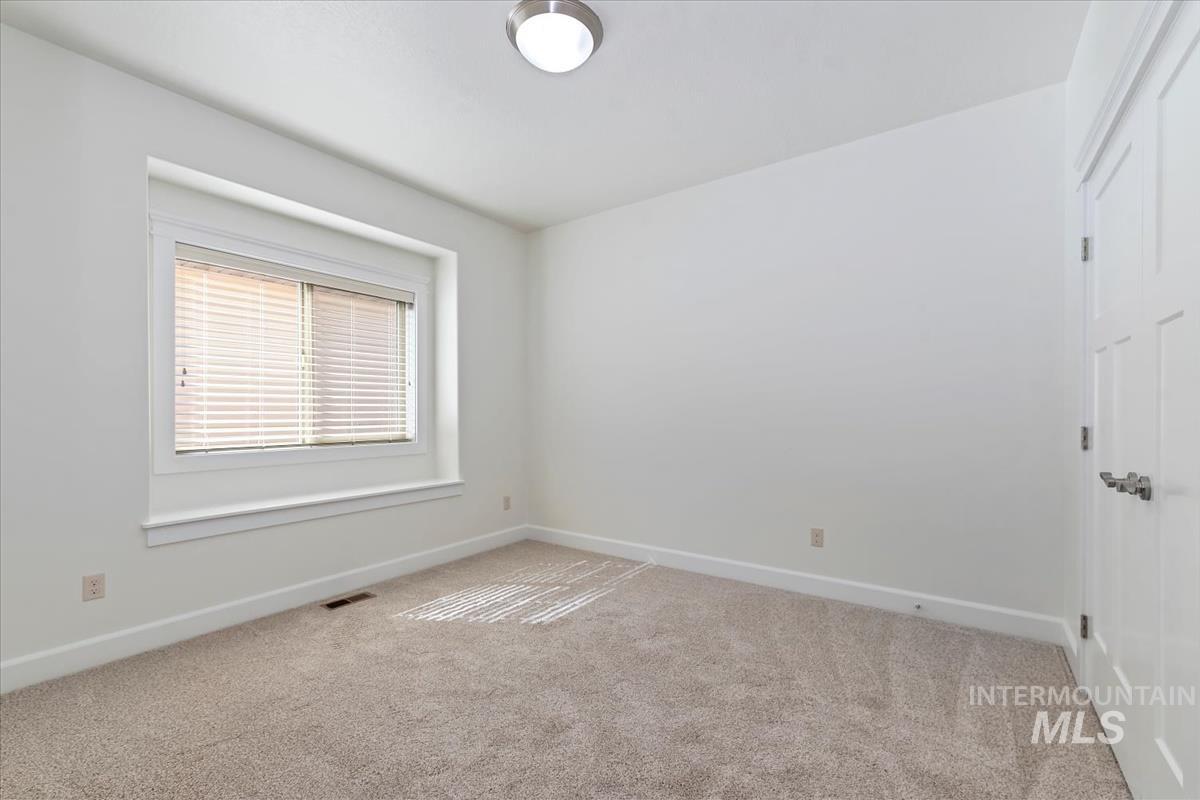3328 N Sheephorn Ave Property Photo 20