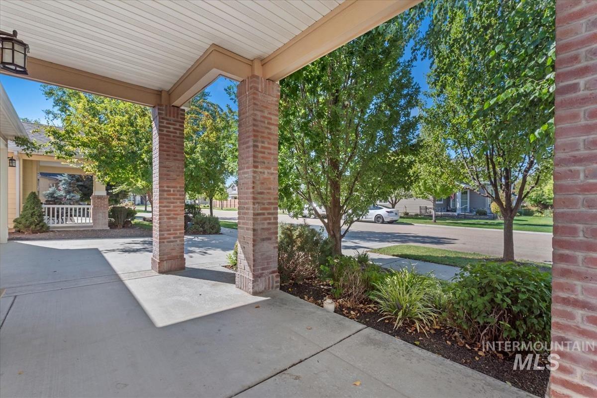 3328 N Sheephorn Ave Property Photo 28