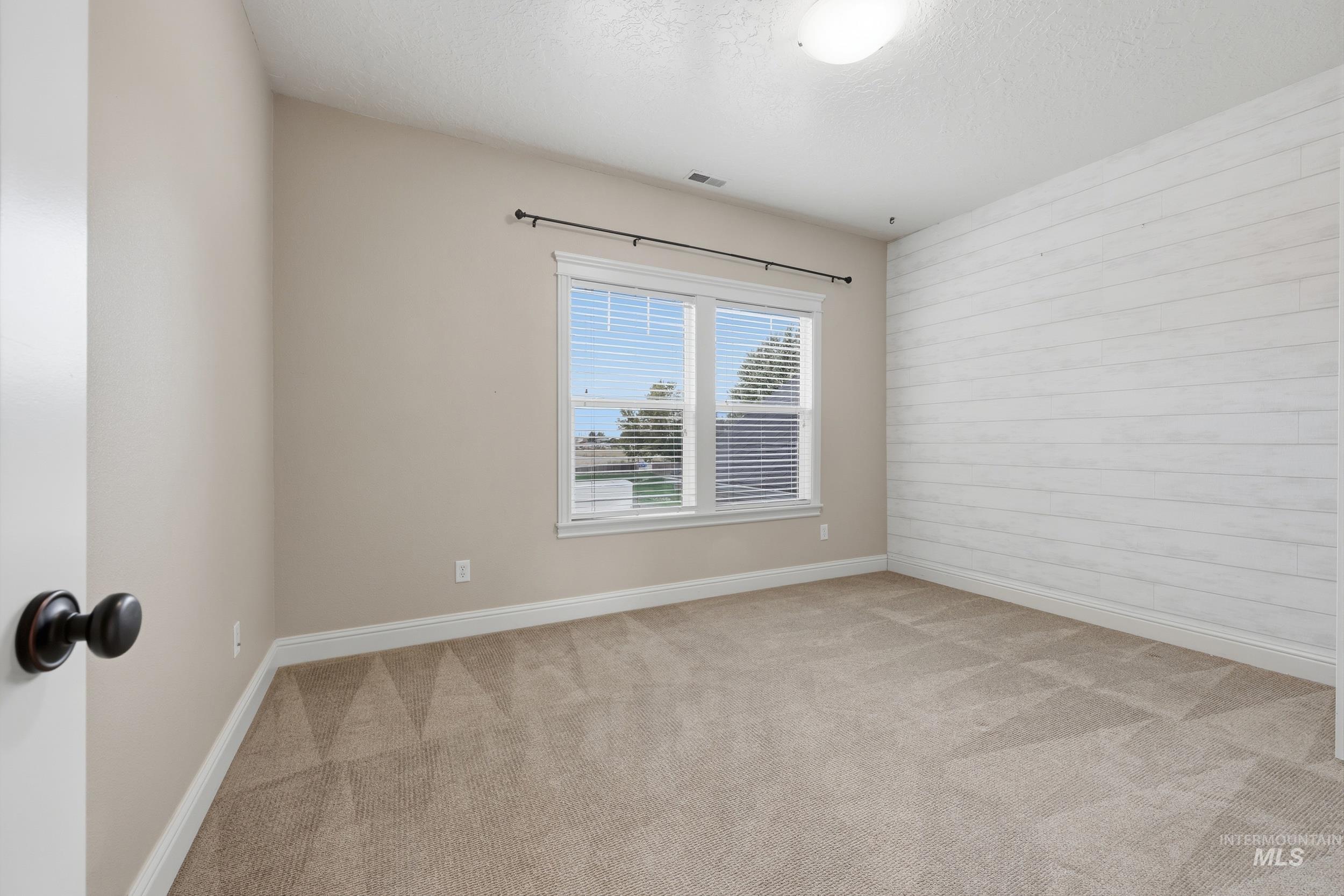 4832 S Nickel Creek Ave Property Photo 17