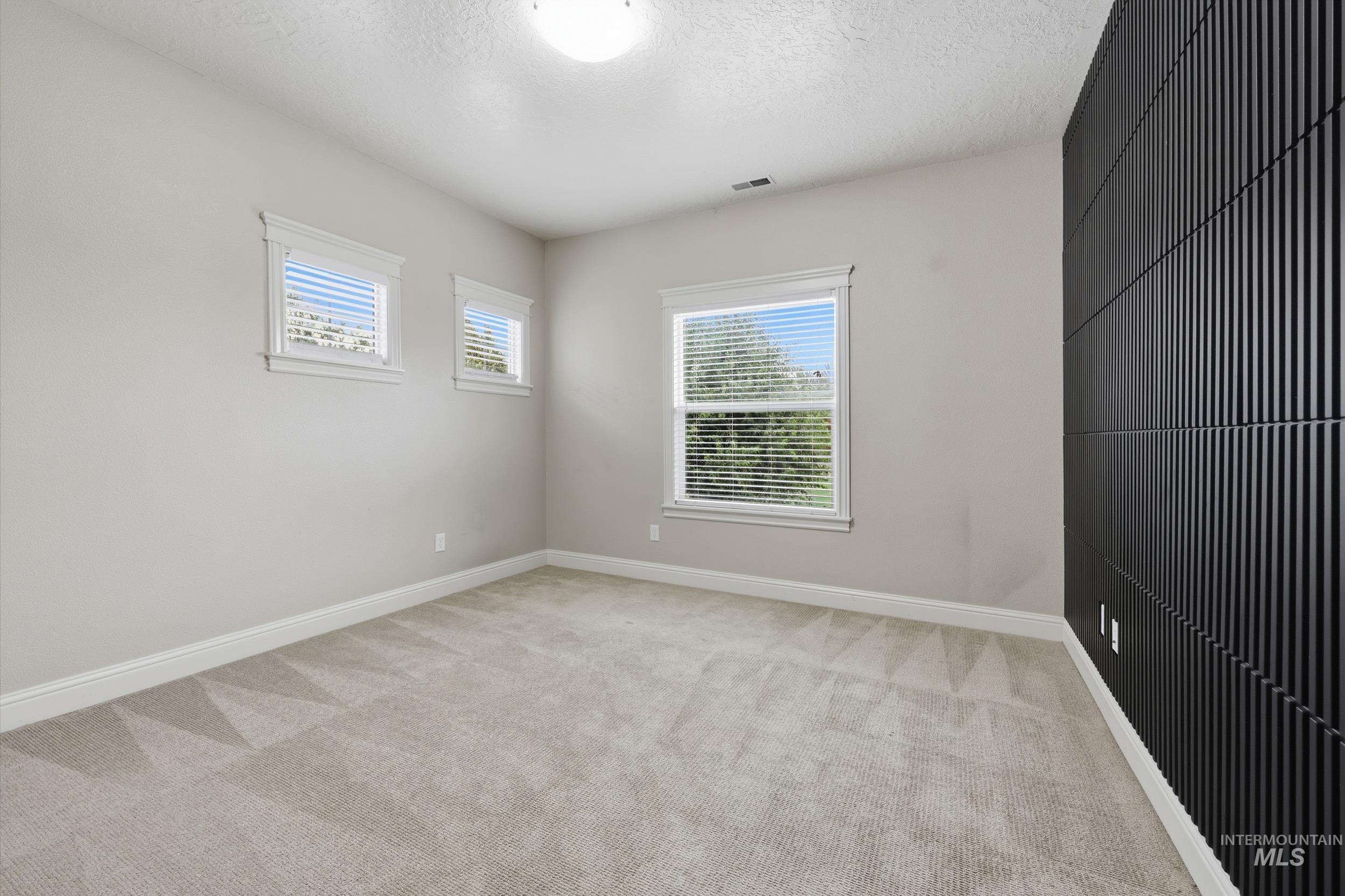 4832 S Nickel Creek Ave Property Photo 18