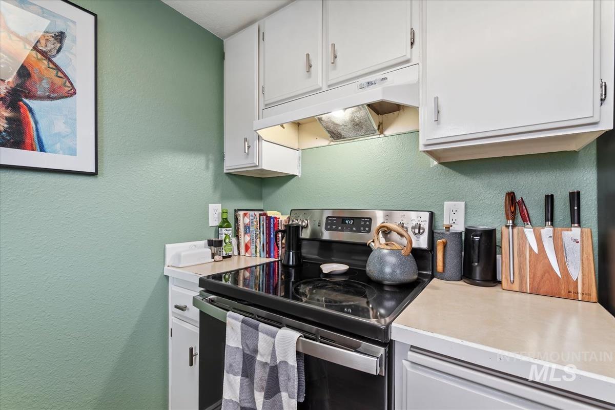 6879 W Maxwell Ln Property Photo 14