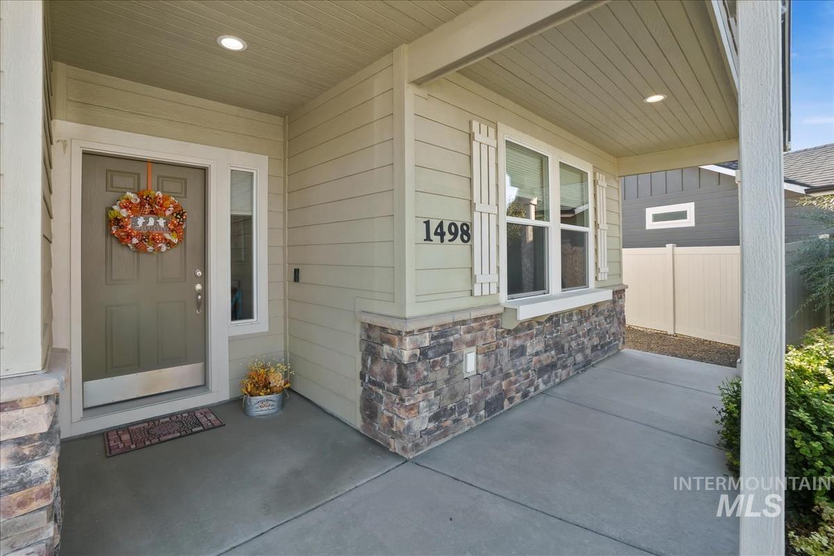 1498 N Steens Ave Property Photo 34