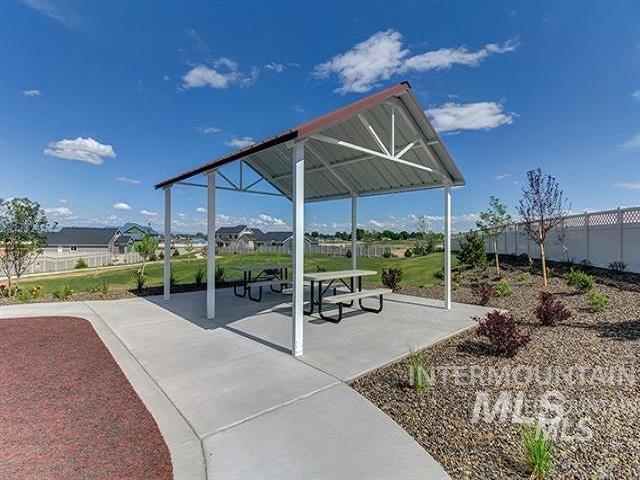 12941 S Salerno Ave Property Photo 35