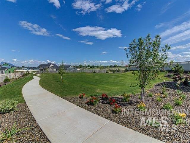 12941 S Salerno Ave Property Photo 36