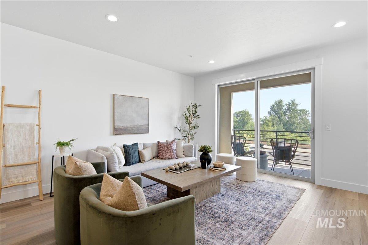 1709 S Federal Way Property Photo 11