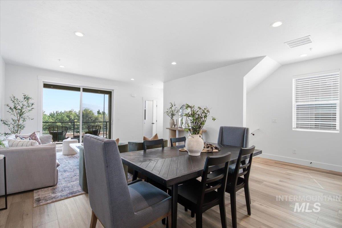 1709 S Federal Way Property Photo 16