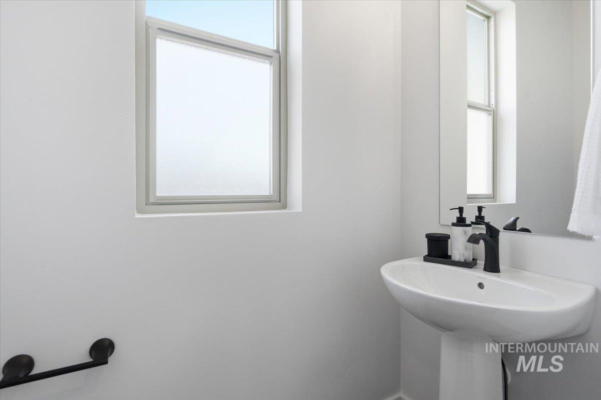 1709 S Federal Way Property Photo 18