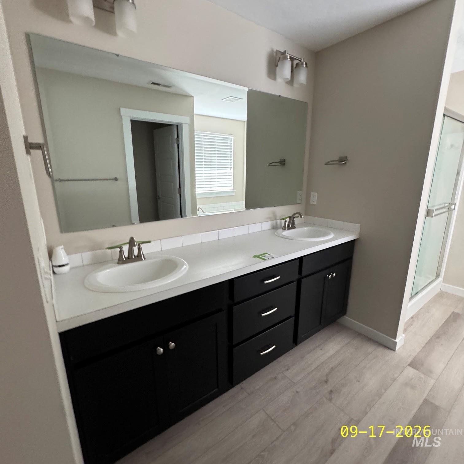 2815 N Klemmer Avenue Property Photo 7