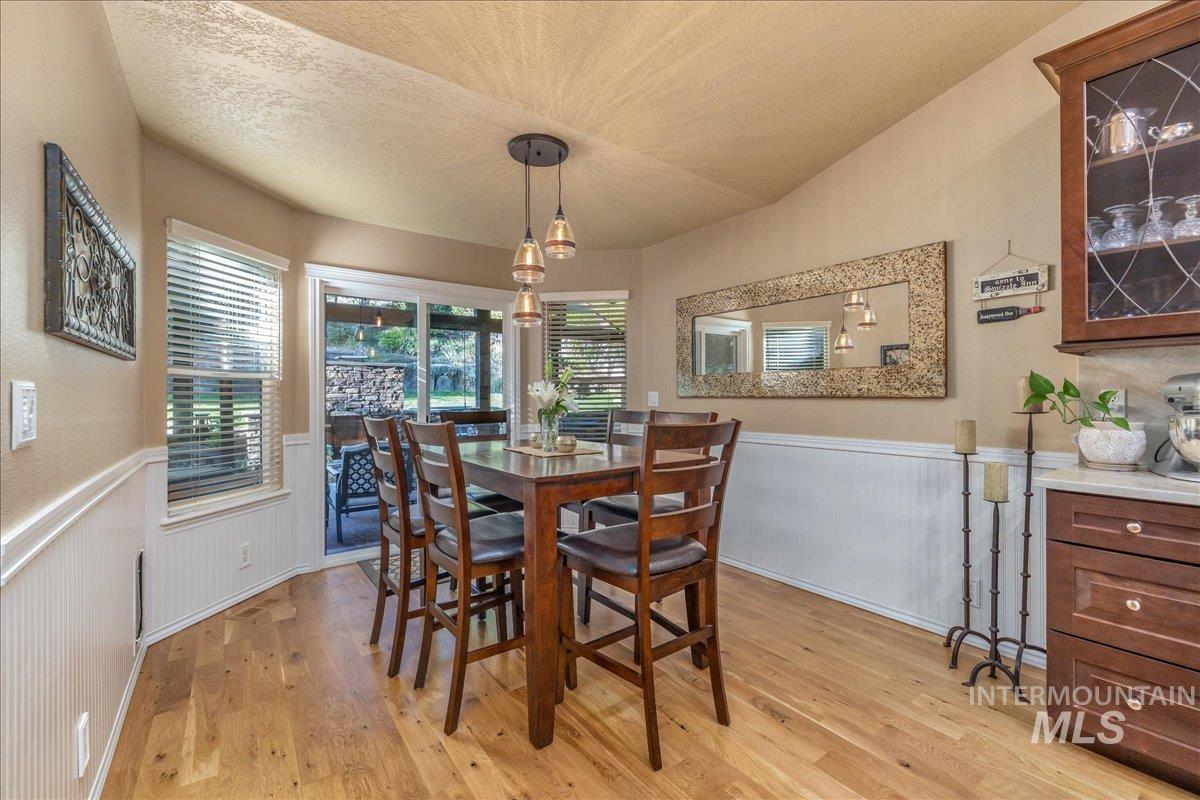 4049 E Trekker Rim Dr Property Photo 12