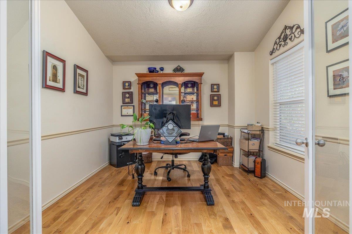 4049 E Trekker Rim Dr Property Photo 13