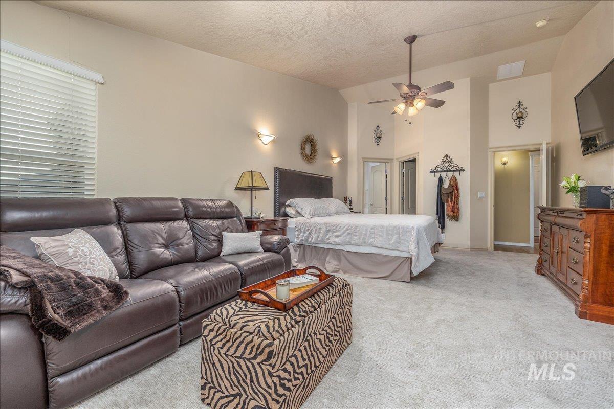 4049 E Trekker Rim Dr Property Photo 16