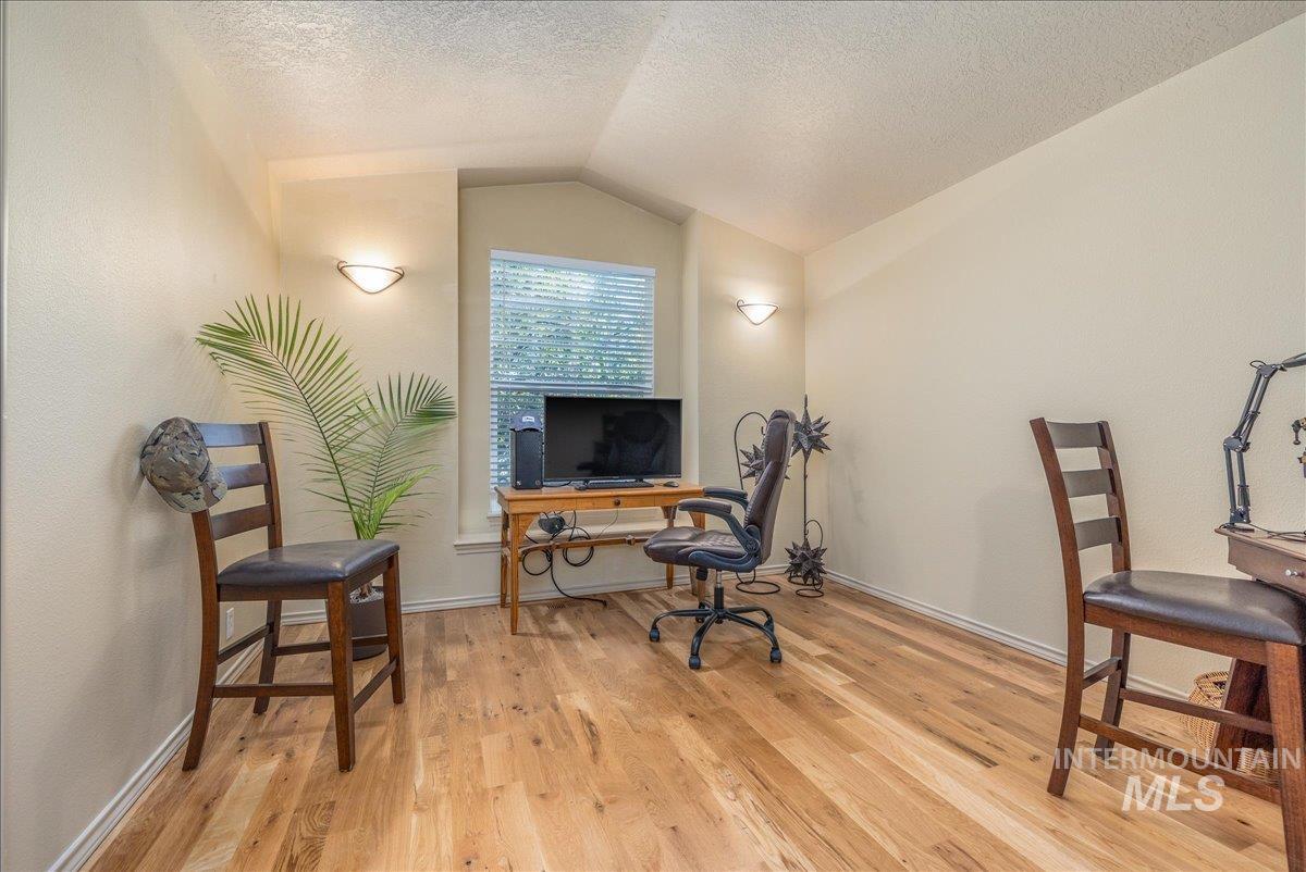 4049 E Trekker Rim Dr Property Photo 21