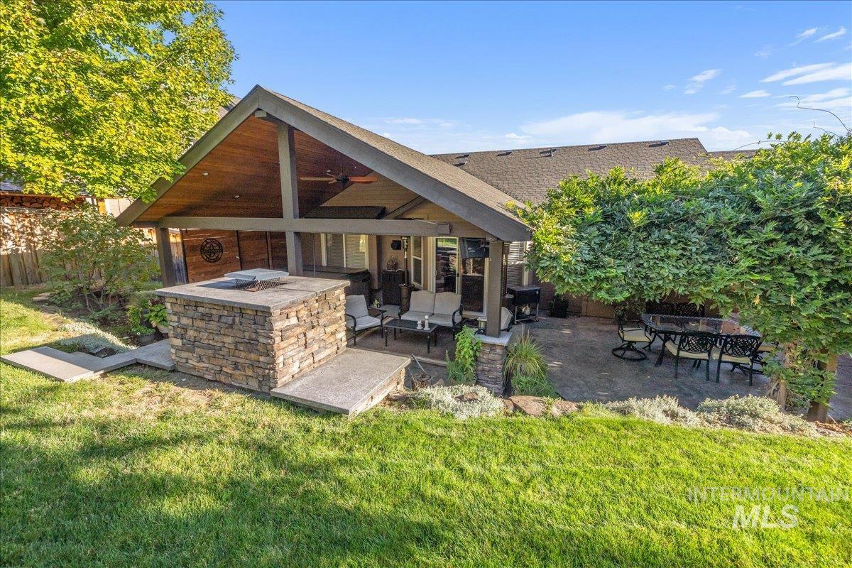 4049 E Trekker Rim Dr Property Photo 32