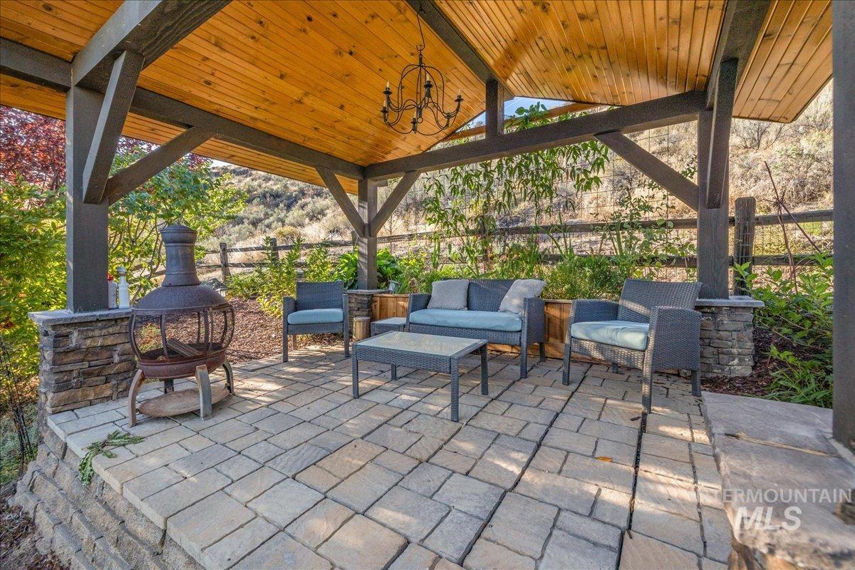 4049 E Trekker Rim Dr Property Photo 39