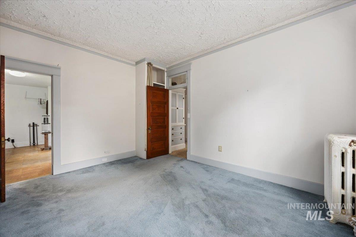416 E Ave A Property Photo 24