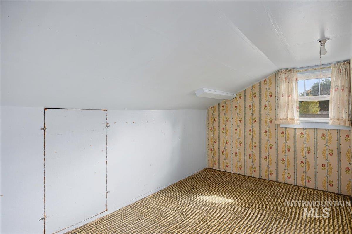 416 E Ave A Property Photo 25