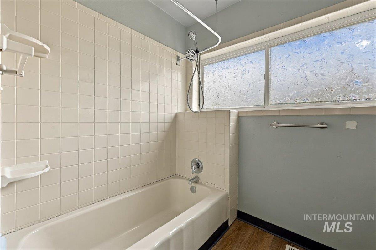 4505 Ustick Rd Property Photo 14