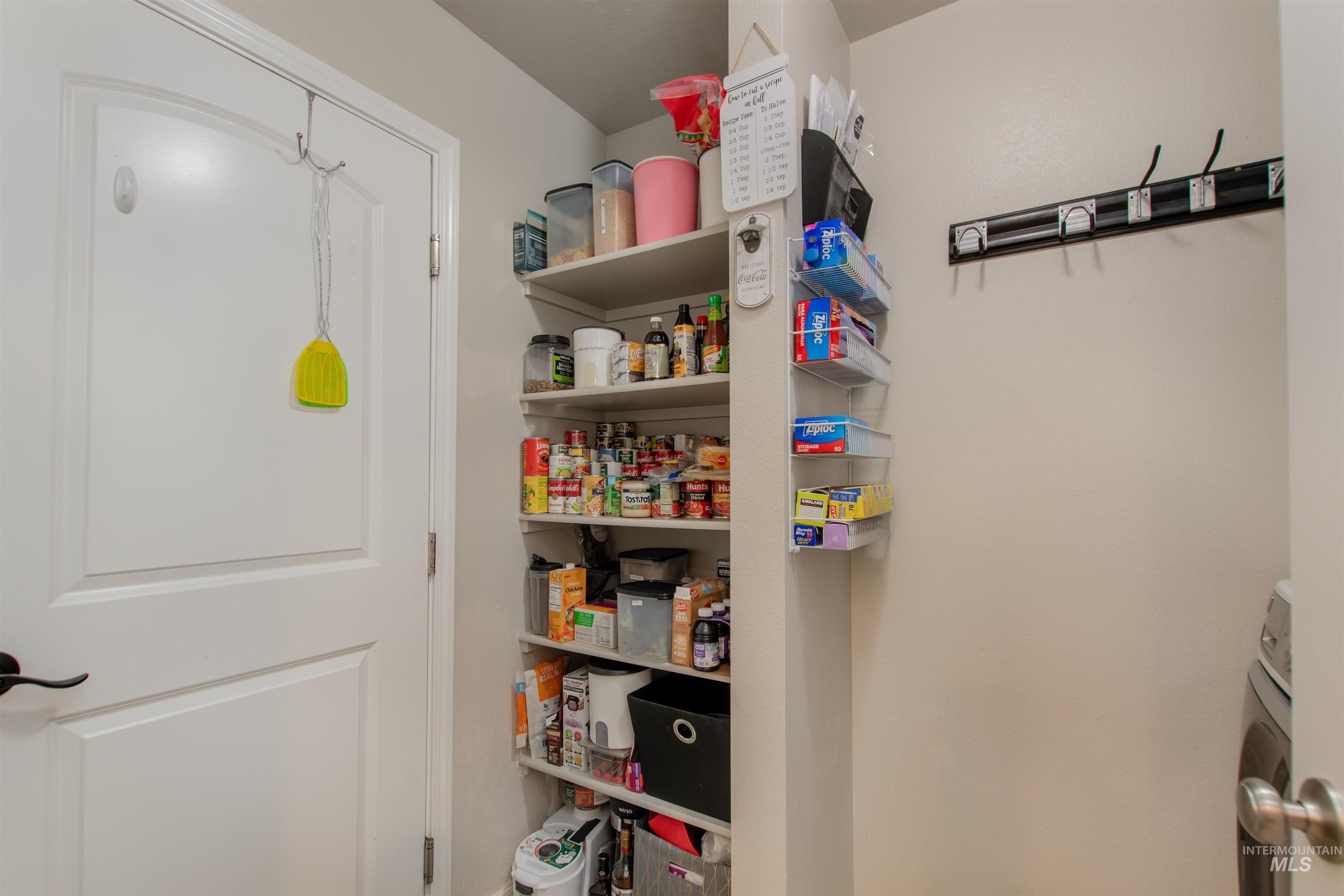 4253 S Overhill Way Property Photo 14