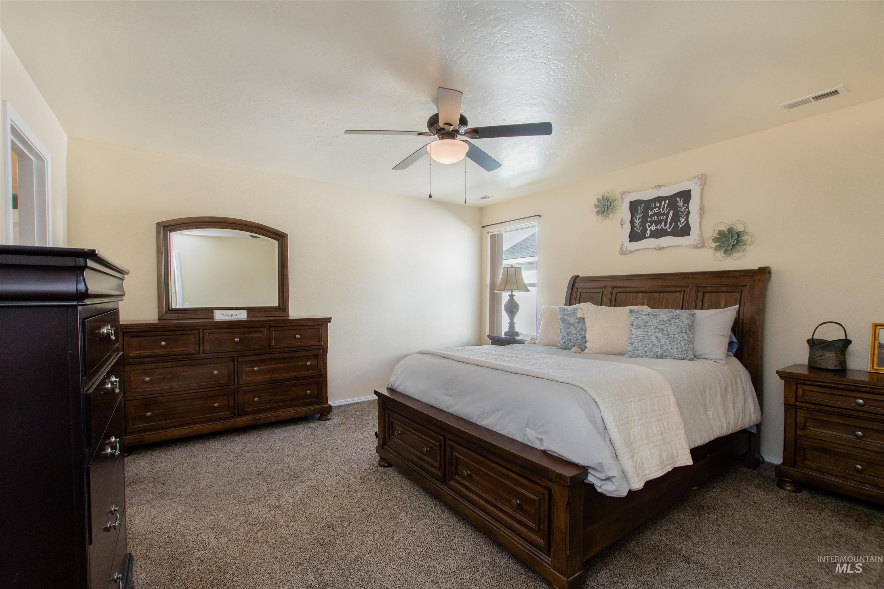 4253 S Overhill Way Property Photo 18