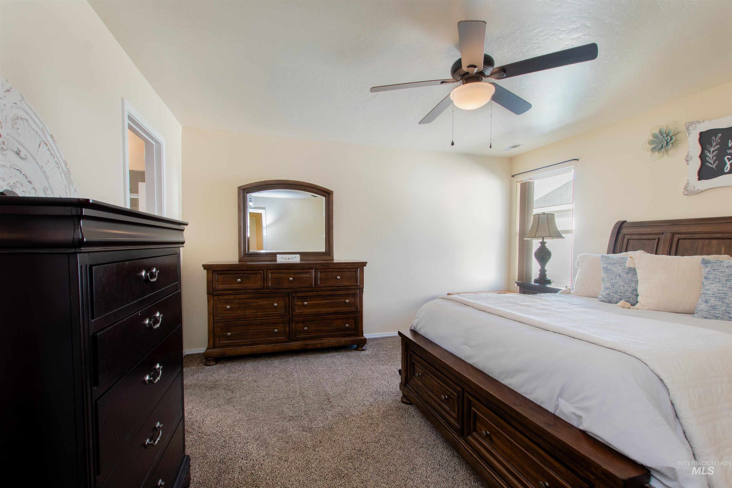 4253 S Overhill Way Property Photo 19