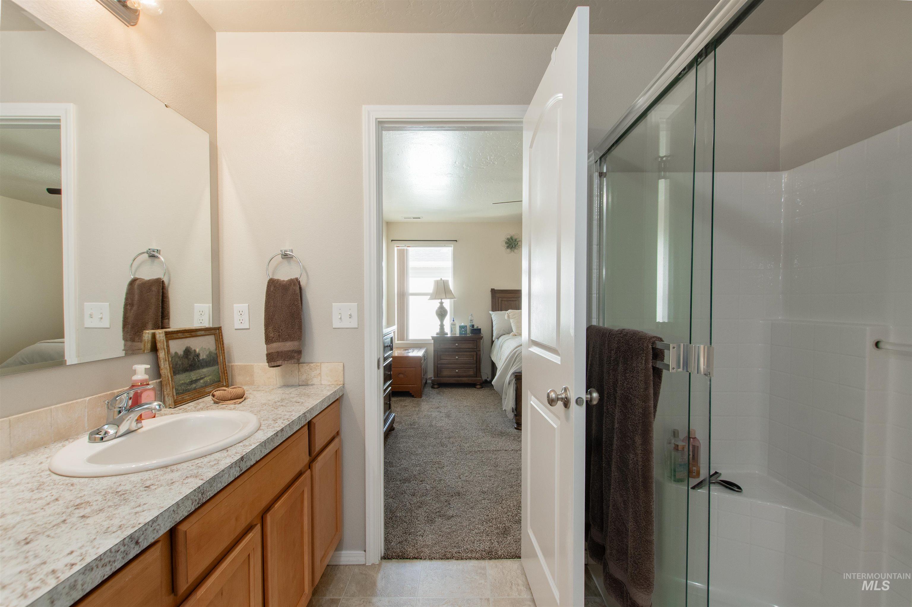 4253 S Overhill Way Property Photo 21