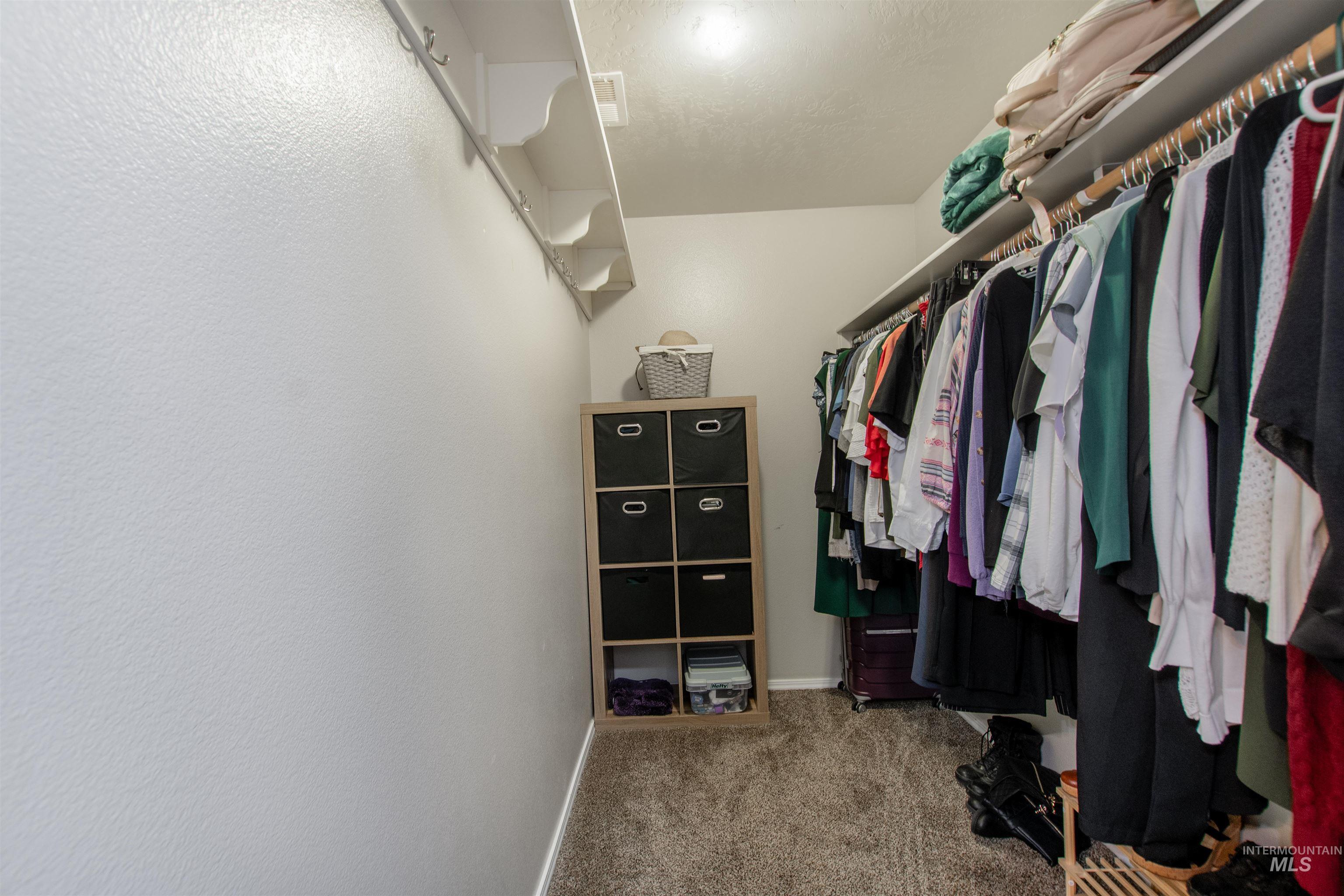 4253 S Overhill Way Property Photo 22