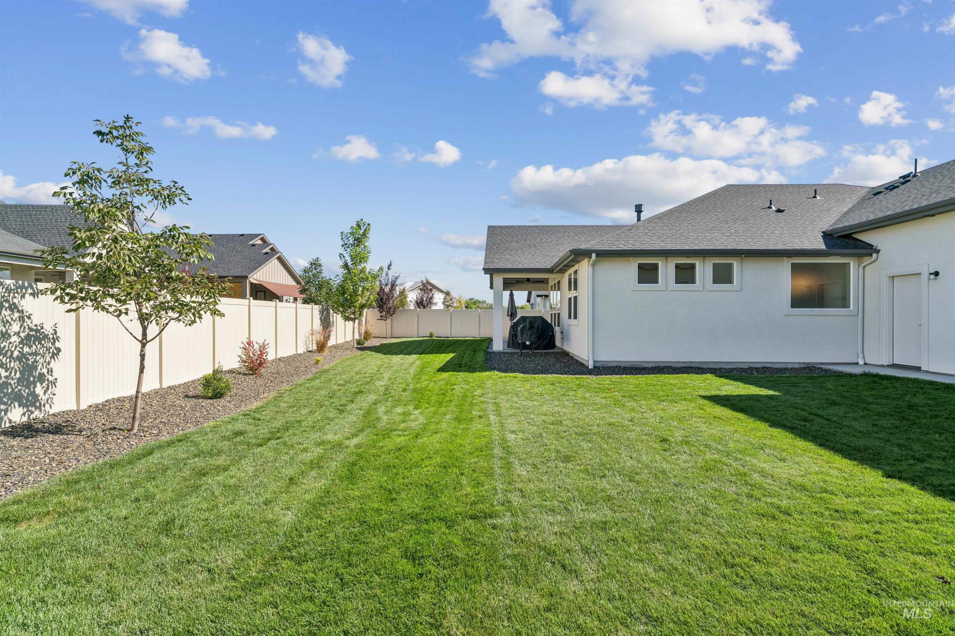 7522 E Newcastle Dr Property Photo 38