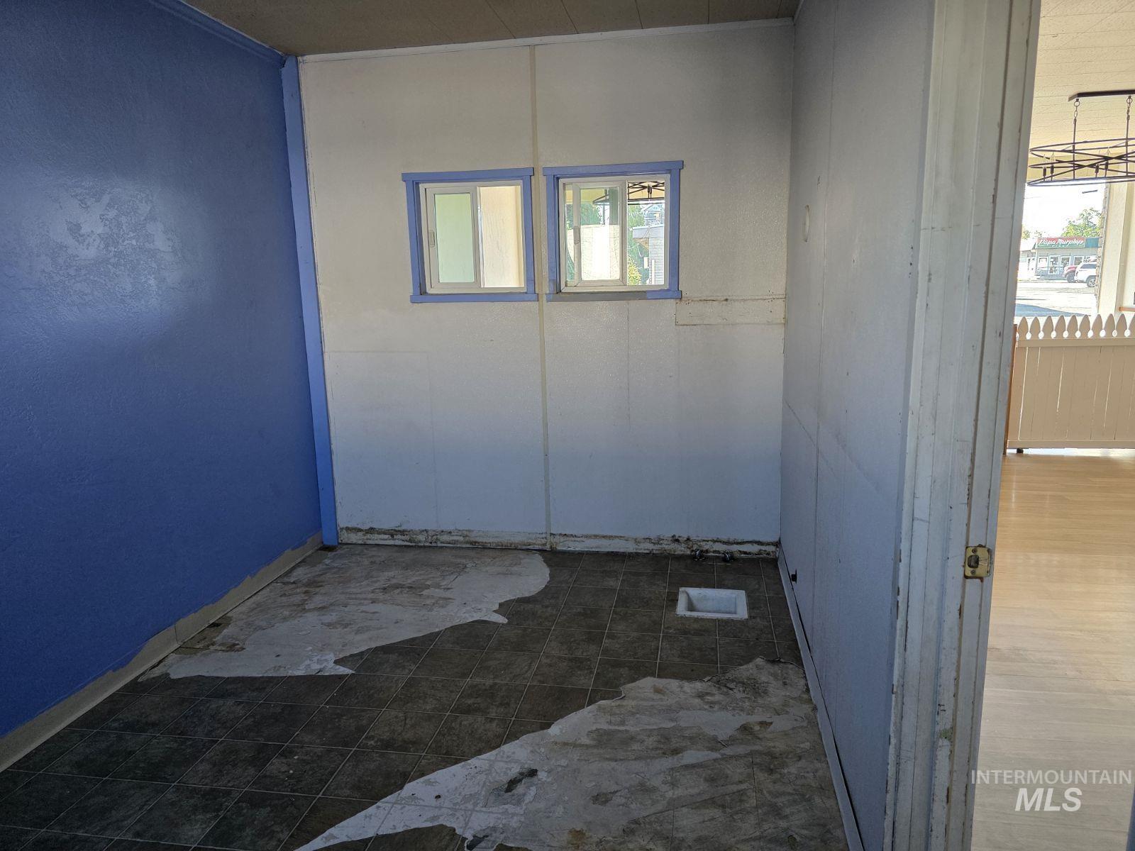 145 Thain Rd. Property Photo 7