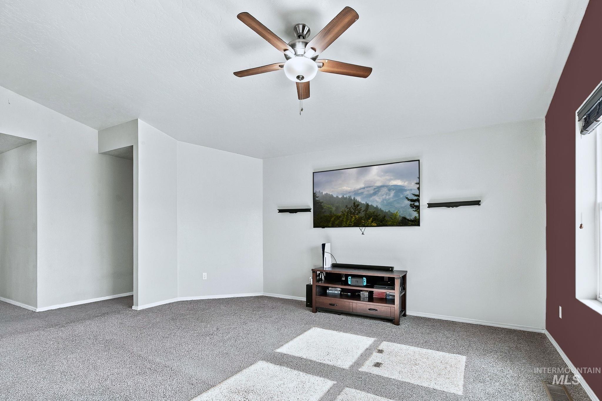 11761 Penobscot St Property Photo 9