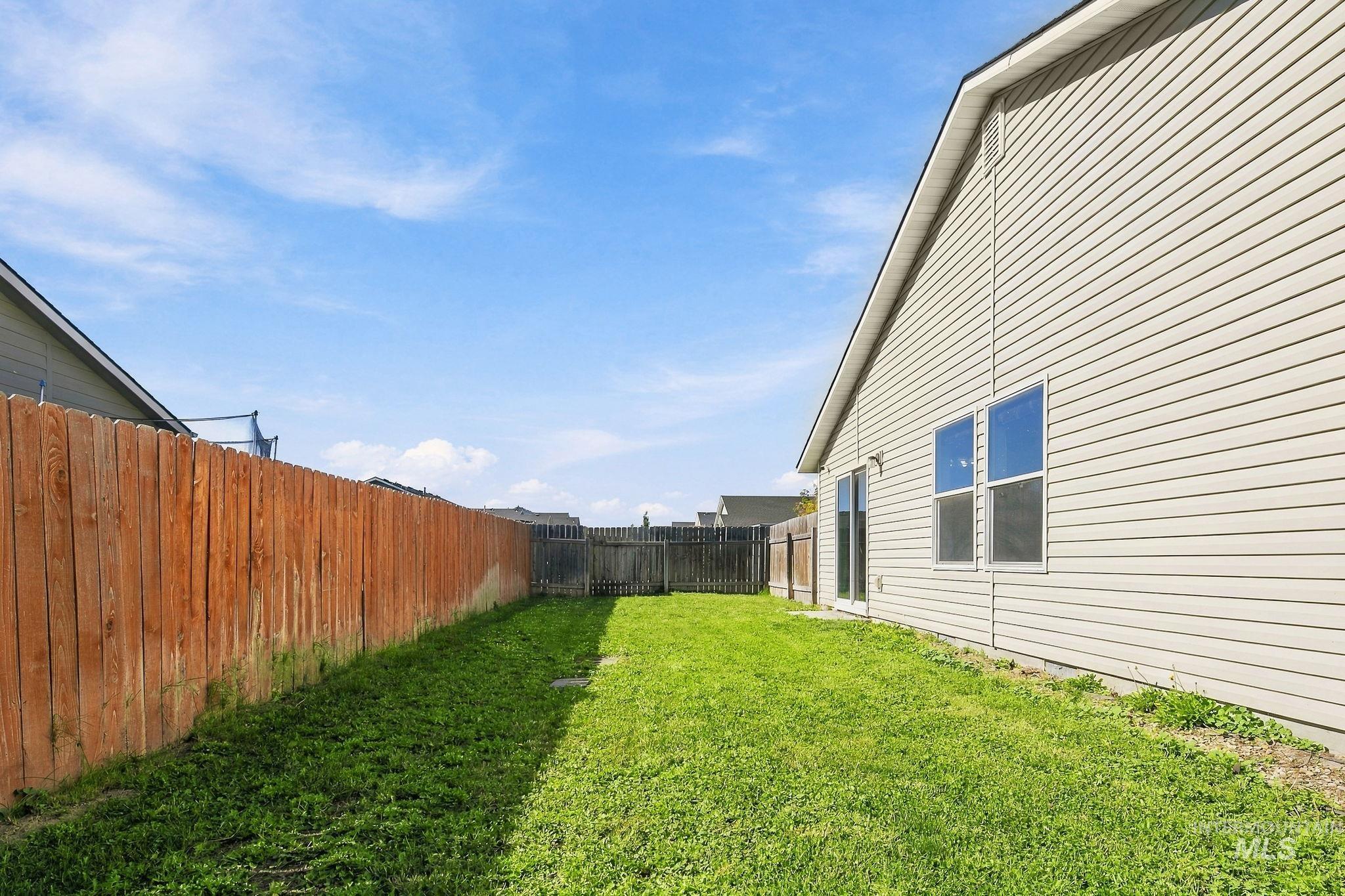 11761 Penobscot St Property Photo 32